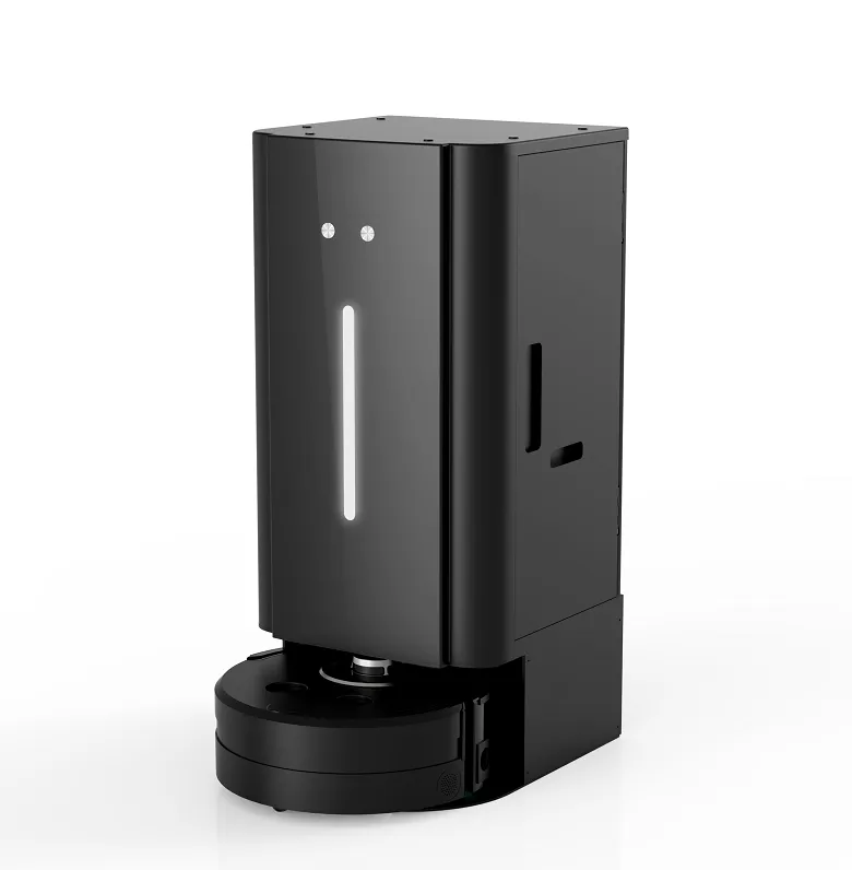 Mãos realmente livres, o robô esfregão não está apenas varrendo o chão